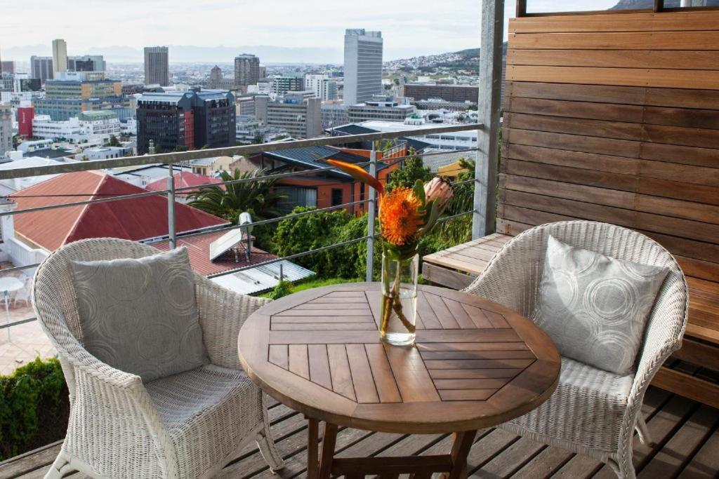 Апартаменты 8 On Upper Bloem Кейптаун Экстерьер фото